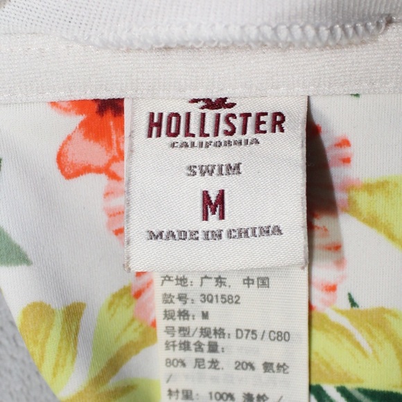 Hollister | Floral Bikini Top Size M - Picture 5 of 5